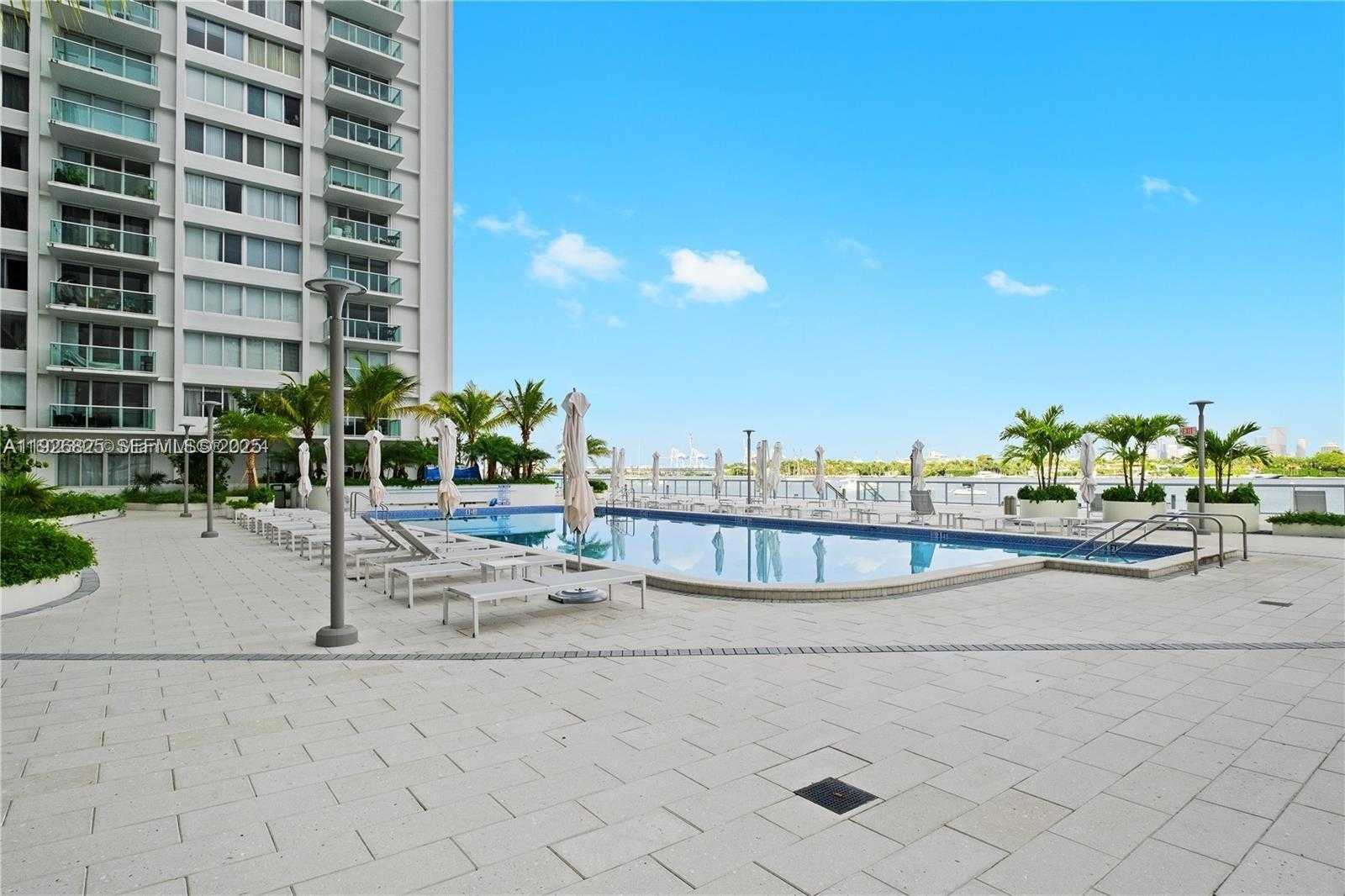 Small Image of 1000 WEST AVE #1027, Miami Beach Number 30