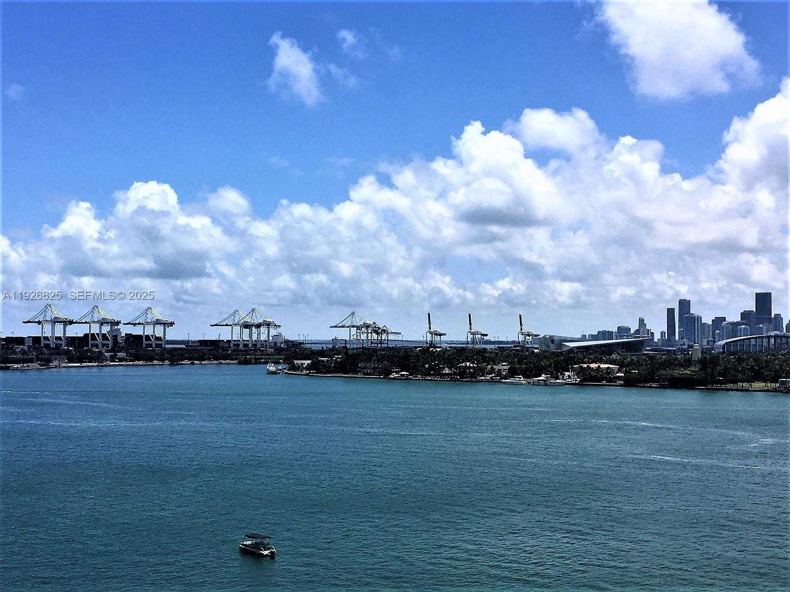 Small Image of 1000 WEST AVE #1027, Miami Beach Number 48