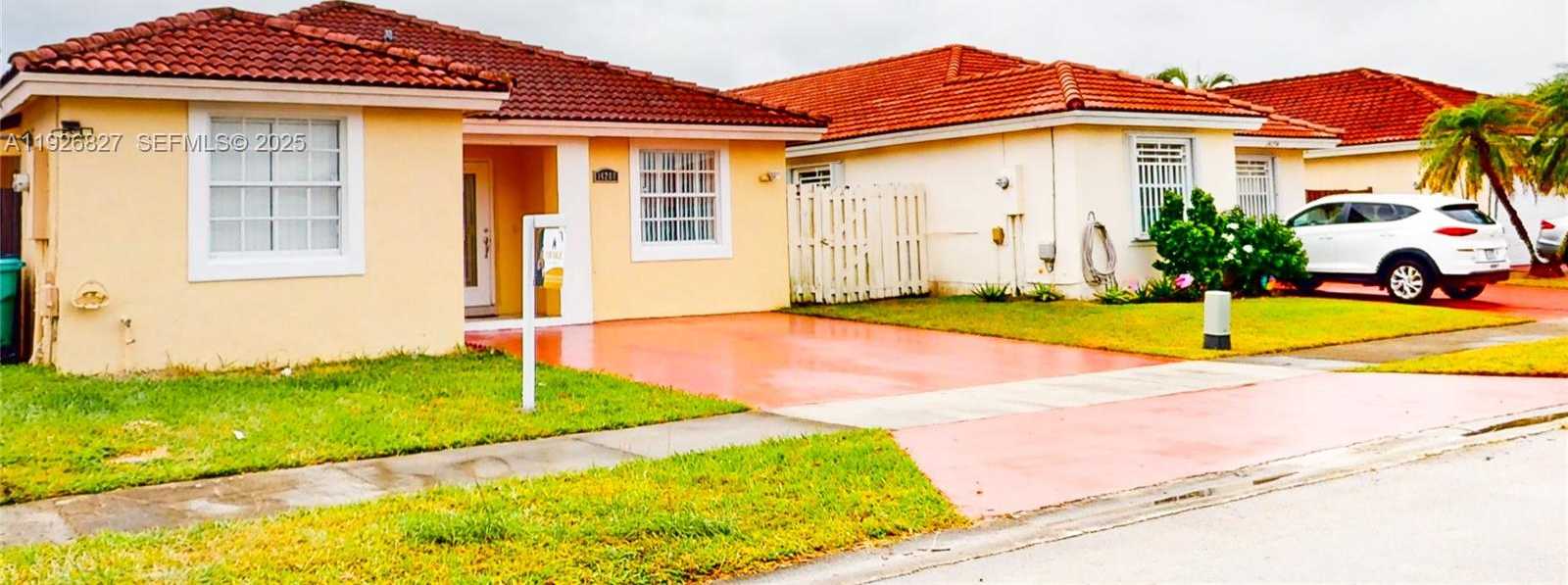 Small Image of 14288 SOUTH WEST 177TH ST #1, Miami Number 4