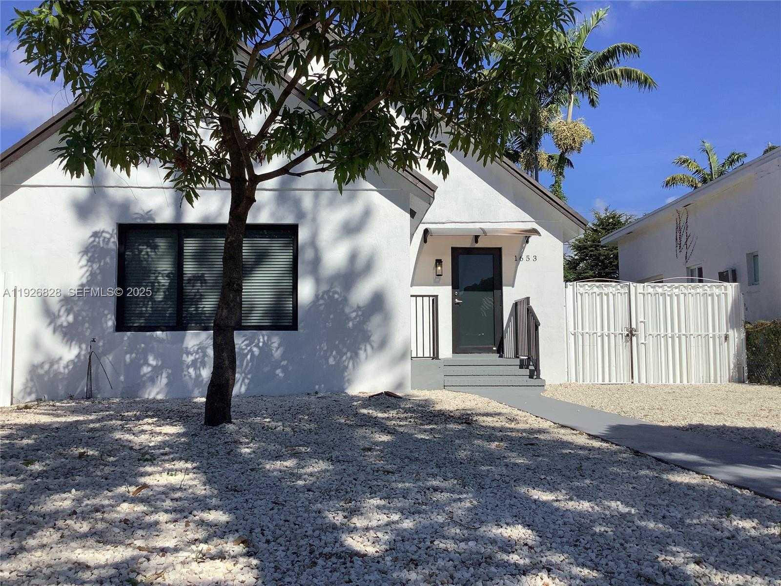 Small Image of 1653 SOUTH WEST 17TH TER #Front, Miami Number 15