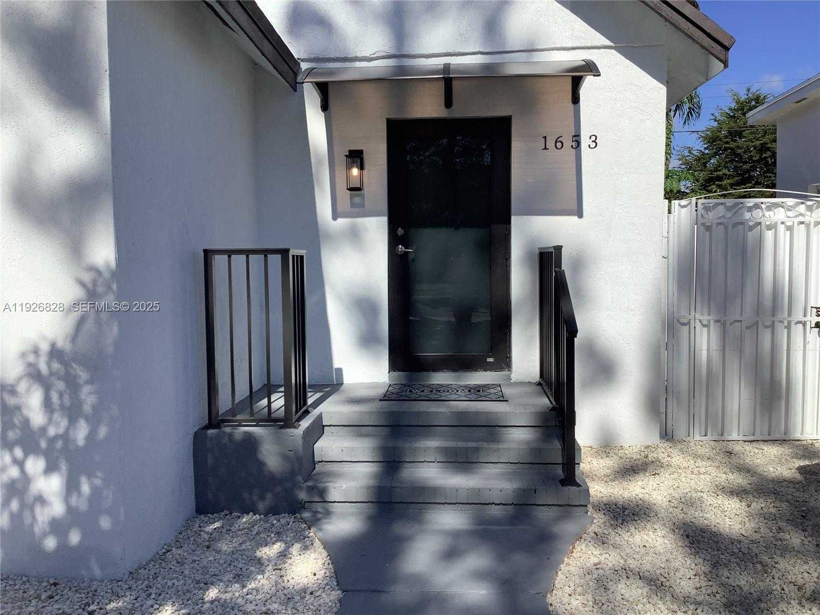 Small Image of 1653 SOUTH WEST 17TH TER #Front, Miami Number 21