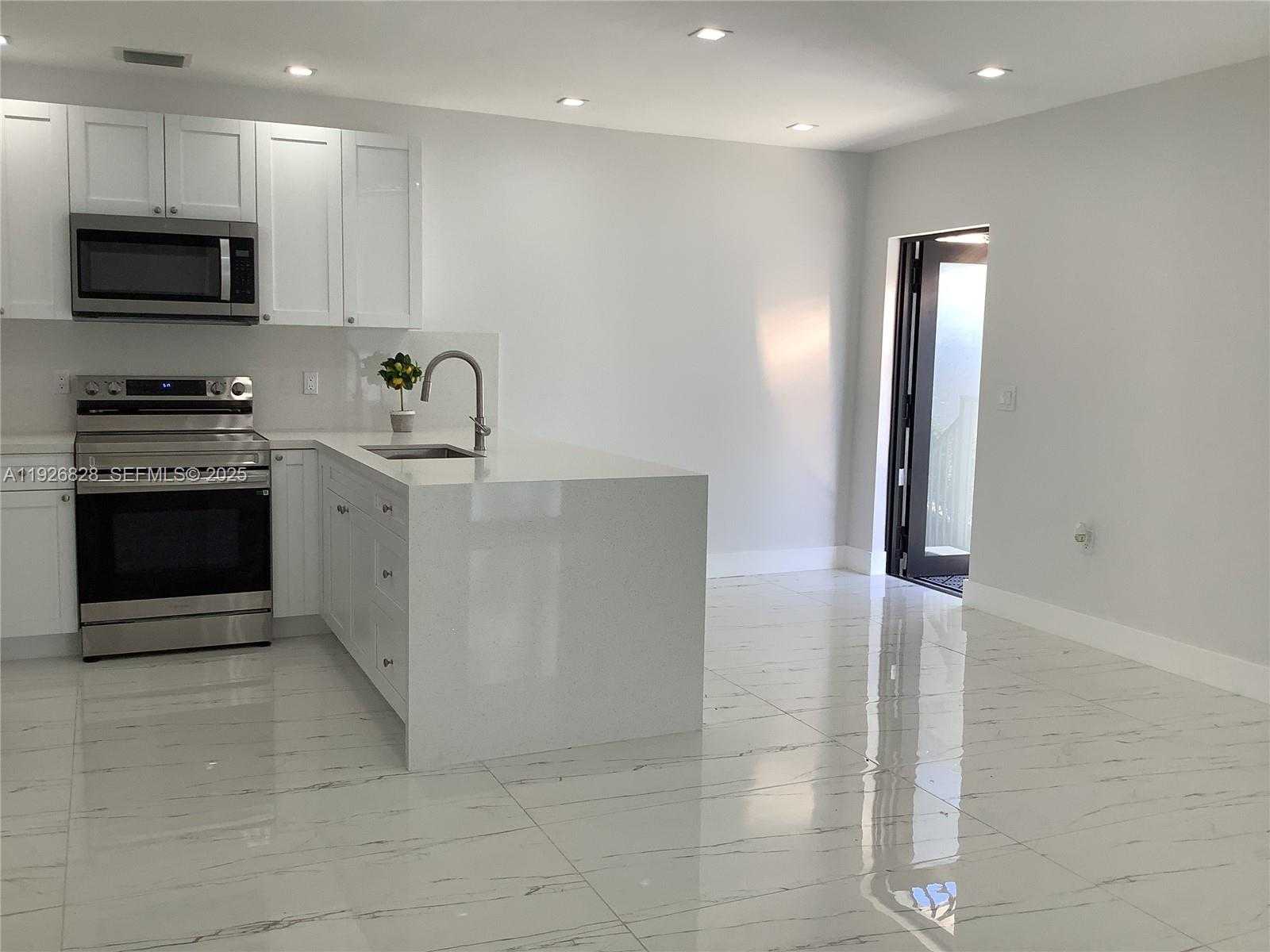 Small Image of 1653 SOUTH WEST 17TH TER #Front, Miami Number 7