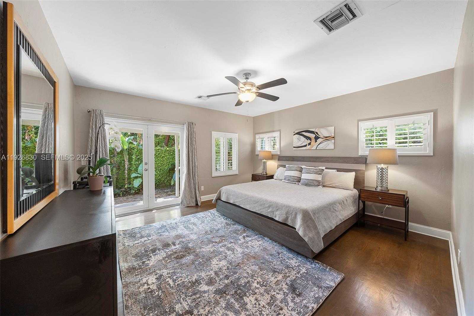 Small Image of 2400 TRAPP AVE, Miami Number 20