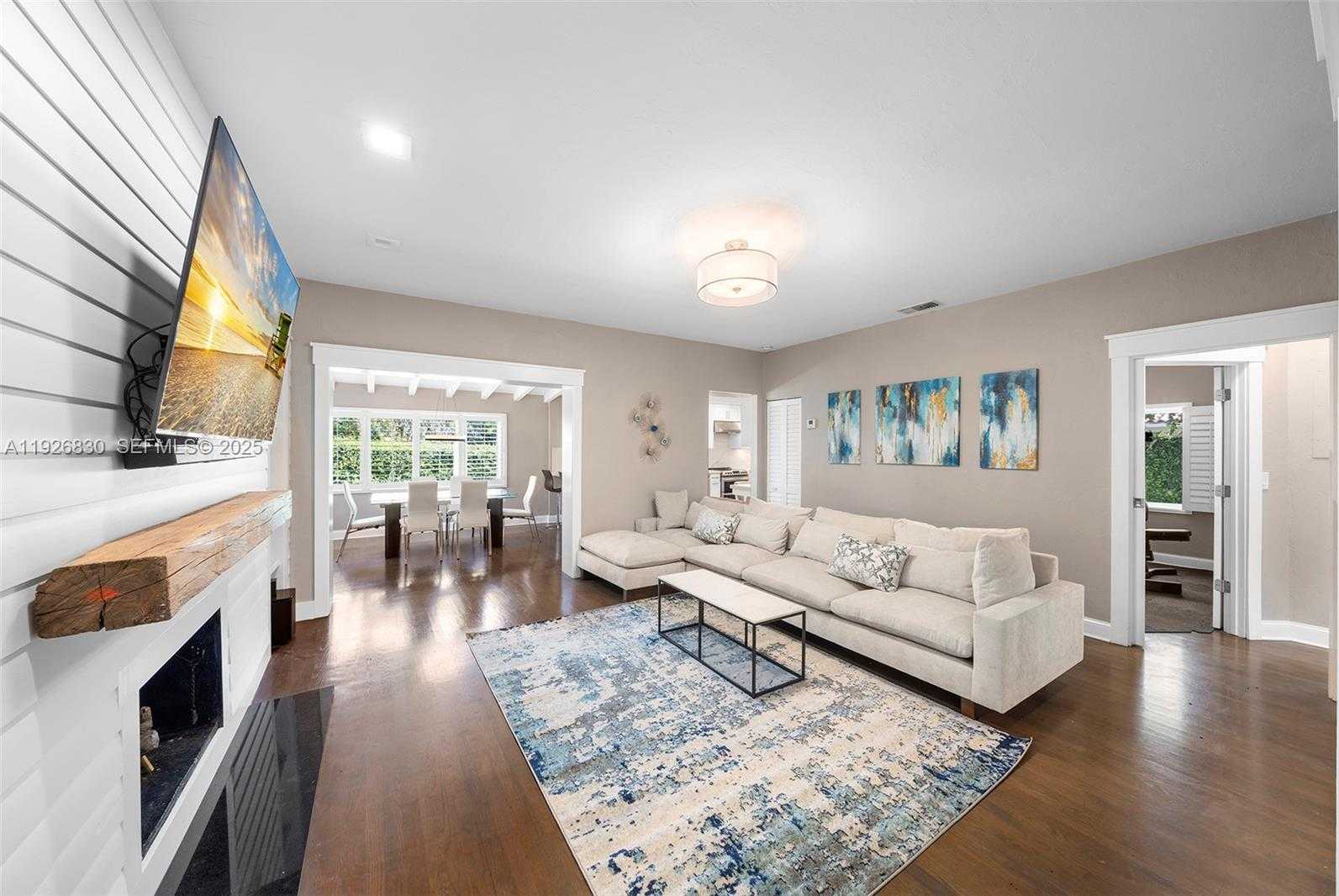 Small Image of 2400 TRAPP AVE, Miami Number 5