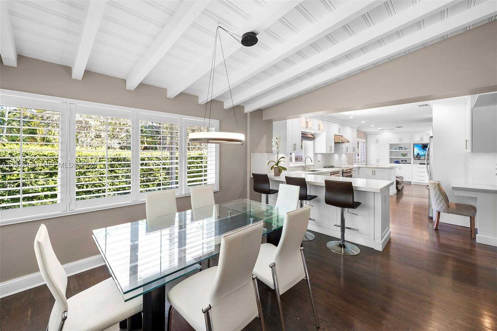 Small Image of 2400 TRAPP AVE, Miami Number 9