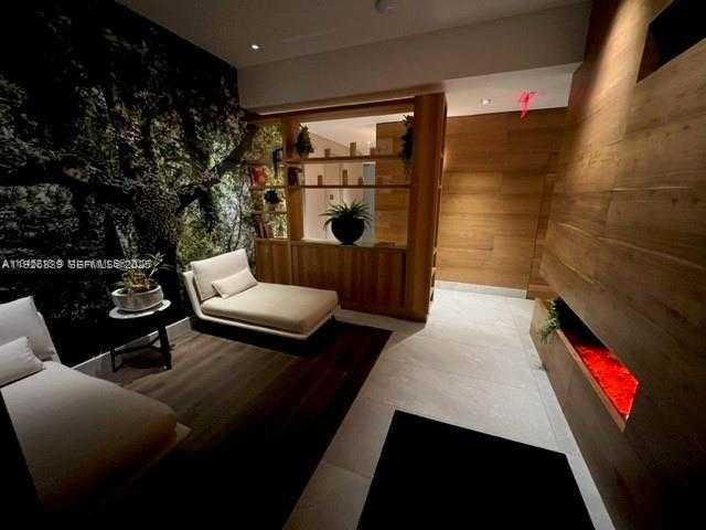 Imagen de Pequeño Objeto