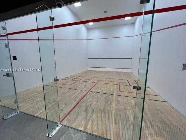 Imagen de Pequeño Objeto