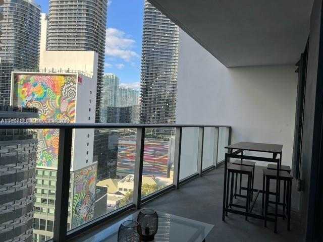 Imagen de Pequeño Objeto