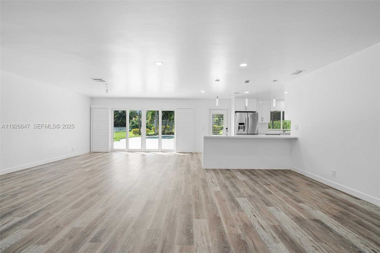 Small Image of 14330 SOUTH WEST 16TH ST, Davie Number 12