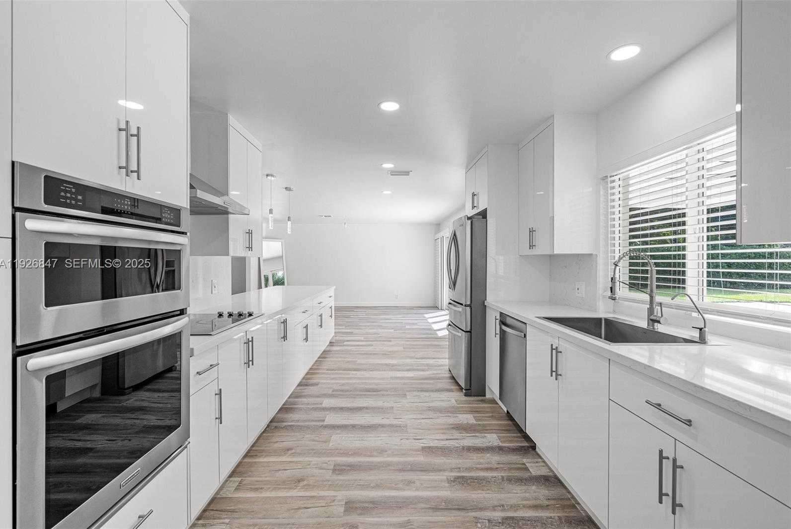 Small Image of 14330 SOUTH WEST 16TH ST, Davie Number 22