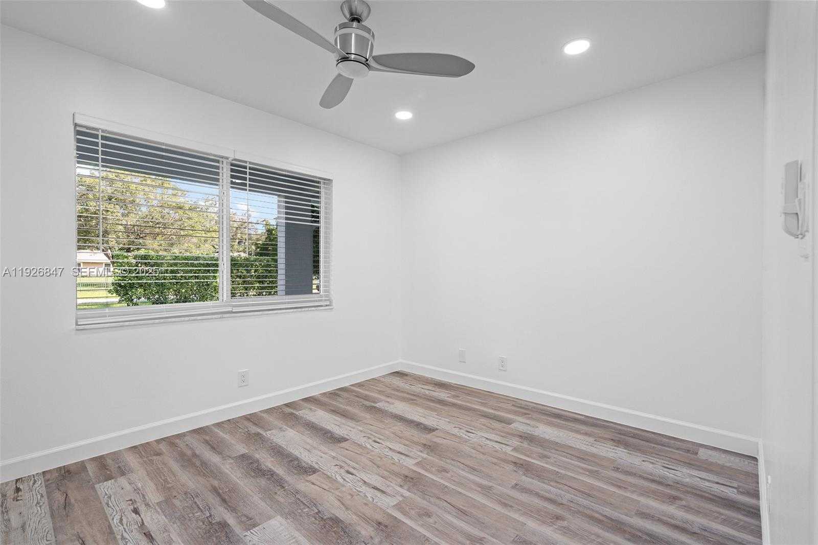 Small Image of 14330 SOUTH WEST 16TH ST, Davie Number 33