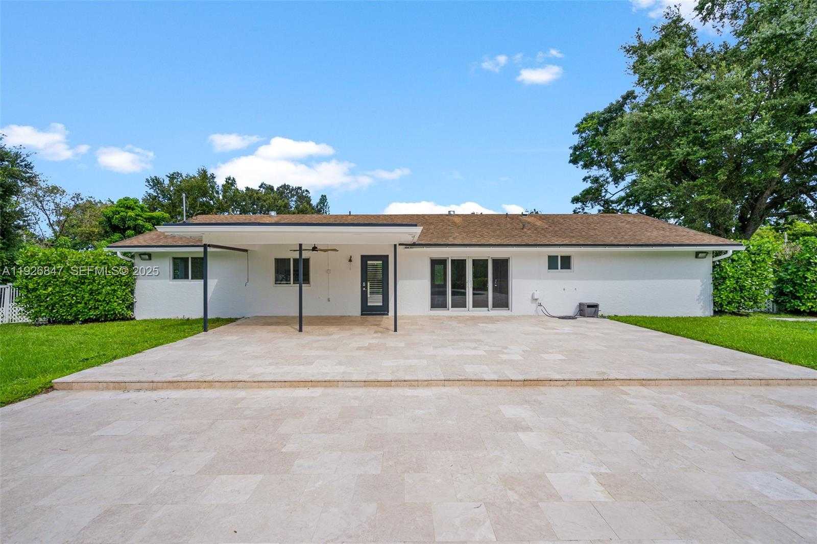 Small Image of 14330 SOUTH WEST 16TH ST, Davie Number 38