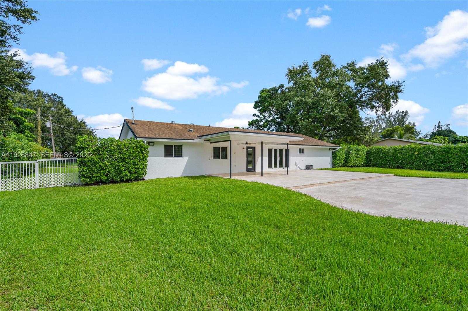 Small Image of 14330 SOUTH WEST 16TH ST, Davie Number 39