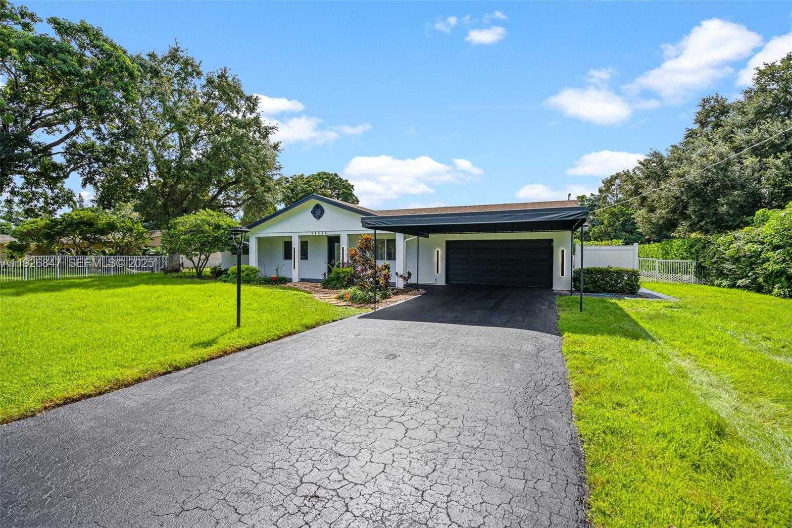 Small Image of 14330 SOUTH WEST 16TH ST, Davie Number 5