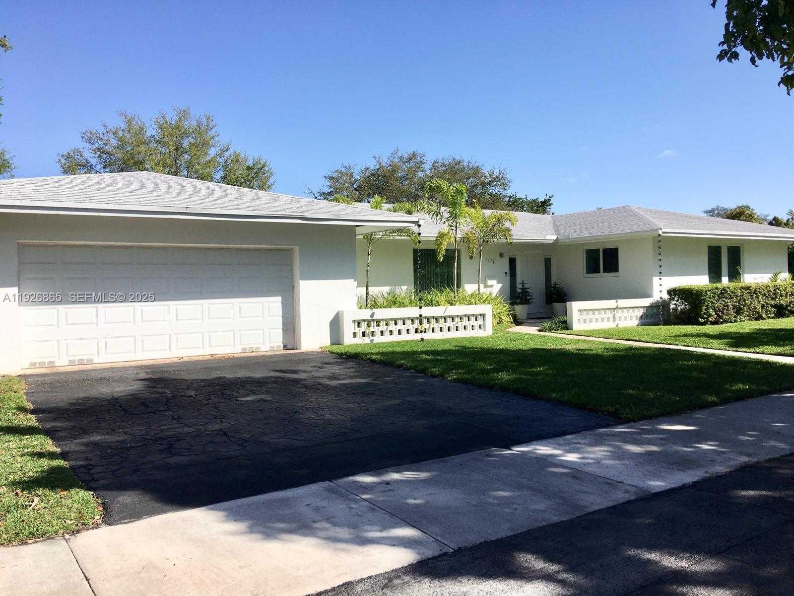 Small Image of 9121 SOUTH WEST 85TH ST #2, Miami Number 16