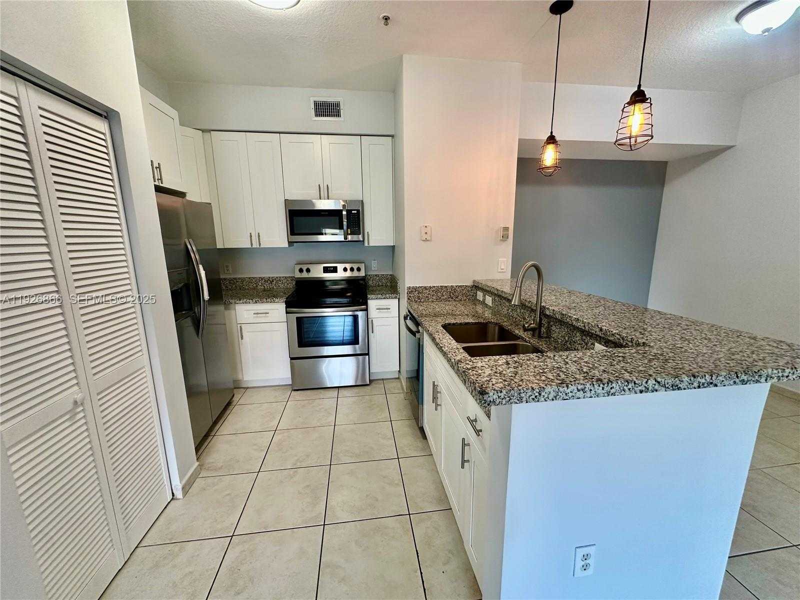 Small Image of 7290 NORTH WEST 114TH AVE #307-7, Doral Number 2