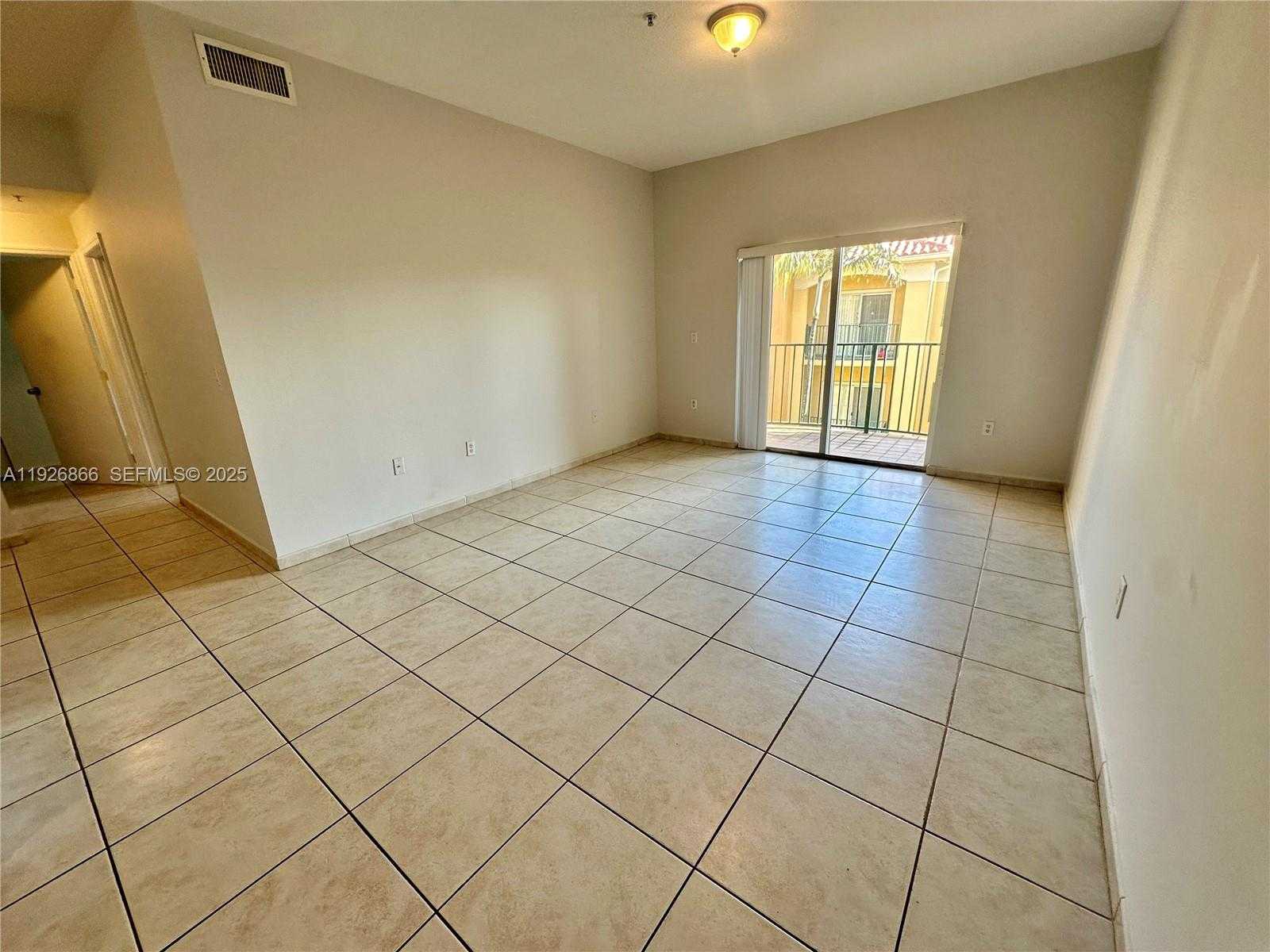 Small Image of 7290 NORTH WEST 114TH AVE #307-7, Doral Number 5