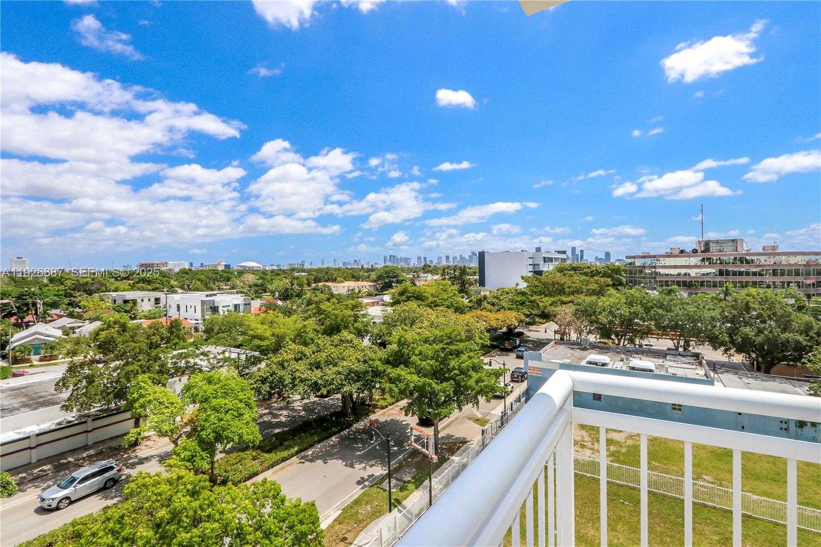 Small Image of 3000 CORAL WAY #521, Miami Number 15