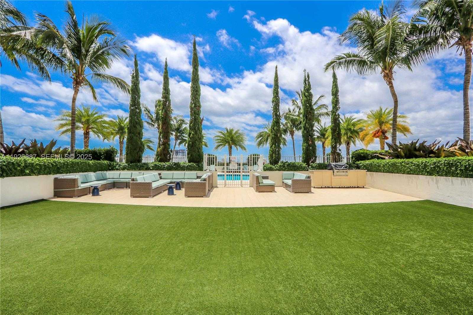 Small Image of 3000 CORAL WAY #521, Miami Number 17