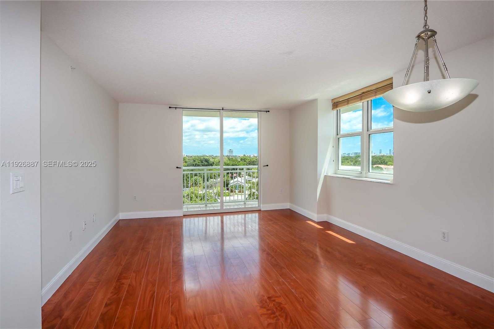 Small Image of 3000 CORAL WAY #521, Miami Number 4