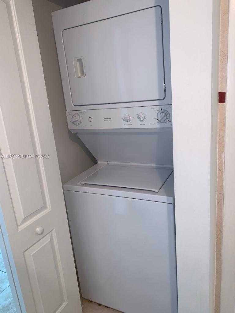 Small Image of 110 WASHINGTON AVE #1405, Miami Beach Number 10