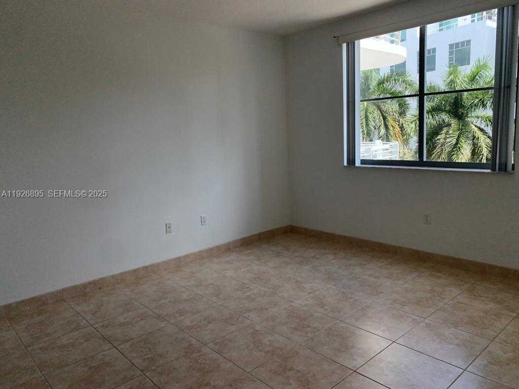 Small Image of 110 WASHINGTON AVE #1405, Miami Beach Number 11