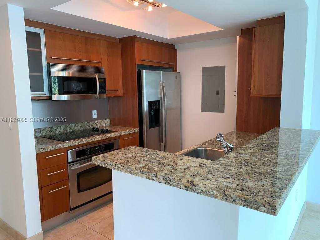 Small Image of 110 WASHINGTON AVE #1405, Miami Beach Number 3