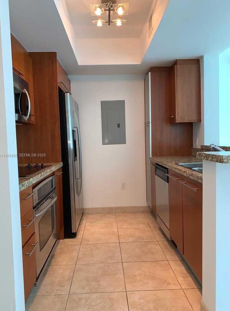 Small Image of 110 WASHINGTON AVE #1405, Miami Beach Number 4