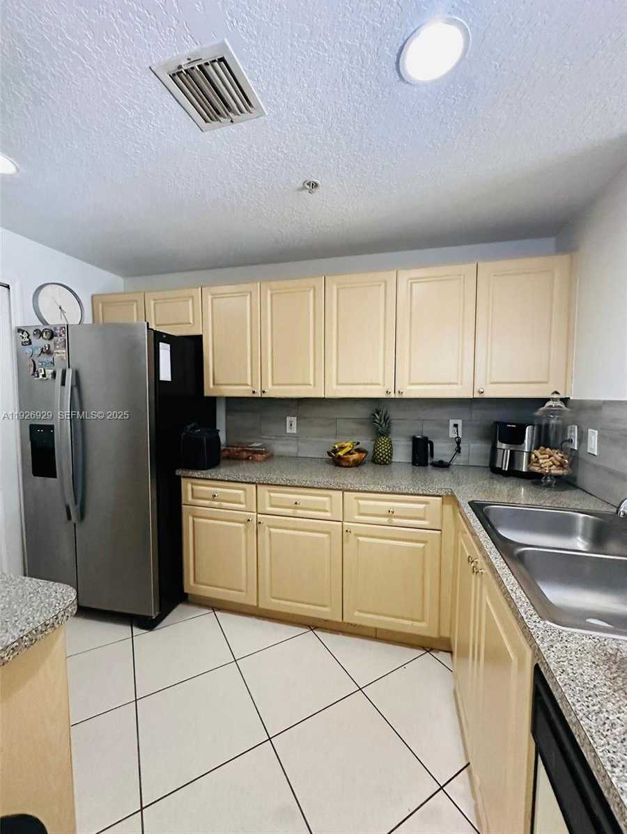 Small Image of 6400 NORTH WEST 114TH AVE #1101, Doral Number 1