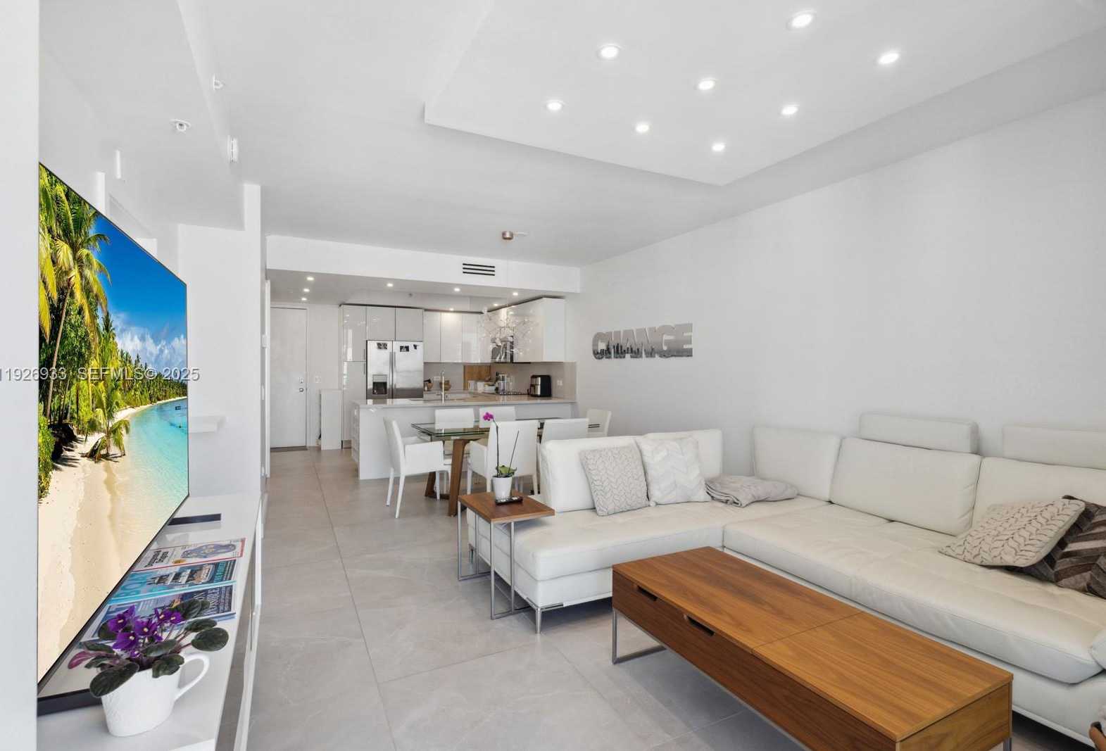 Small Image of 999 SOUTH WEST 1ST AVE #2809, Miami Number 6