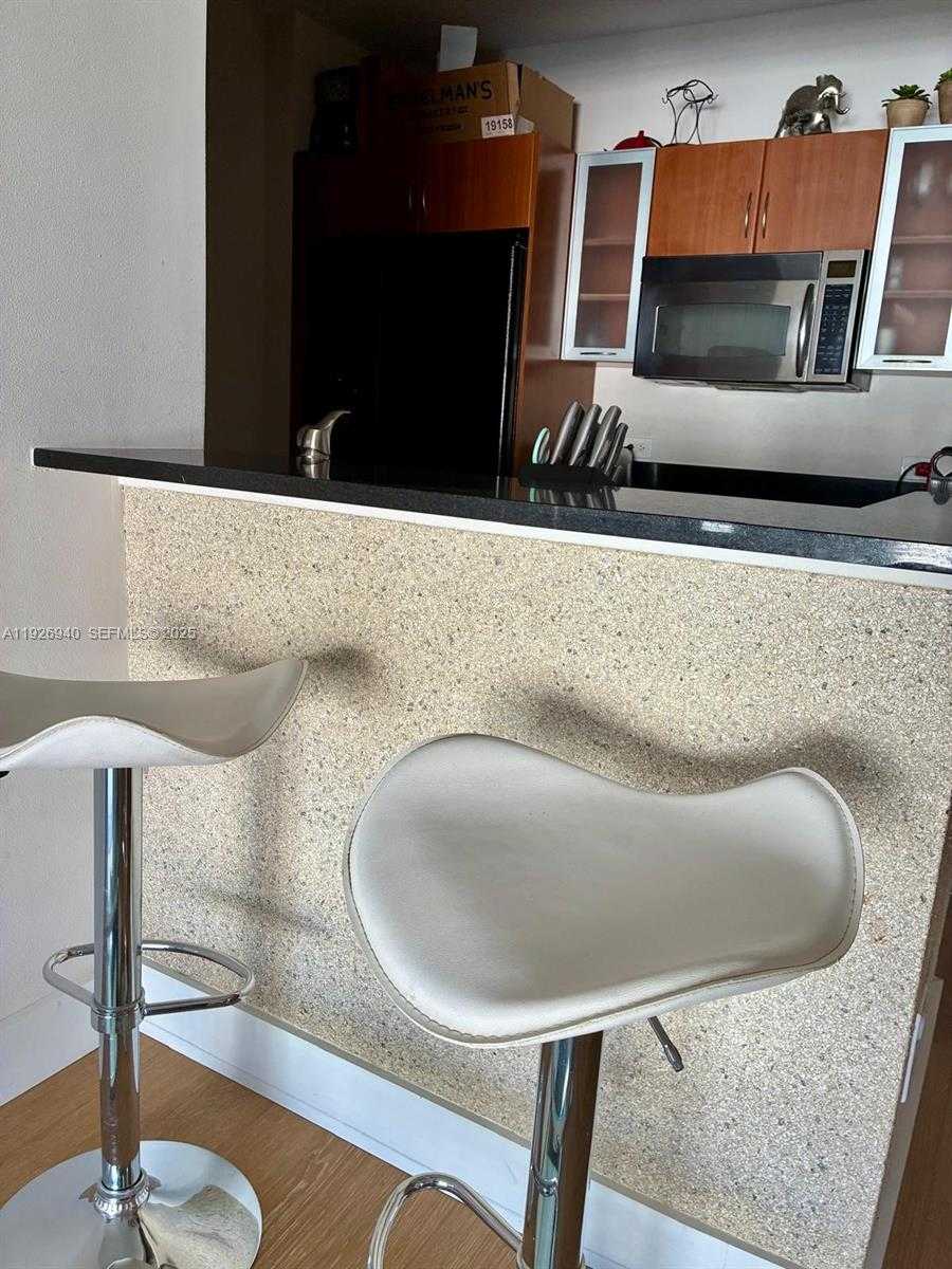 Small Image of 18800 NORTH EAST 29TH AVE #920, Aventura Number 10