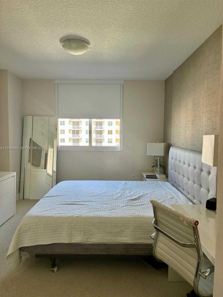 Small Image of 18800 NORTH EAST 29TH AVE #920, Aventura Number 12