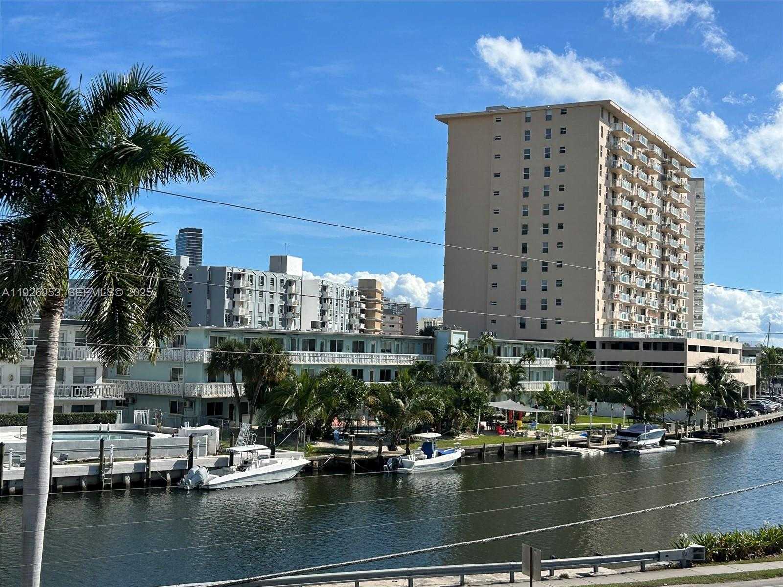 Small Image of 250 LAYNE BLVD #312, Hallandale Beach Number 5