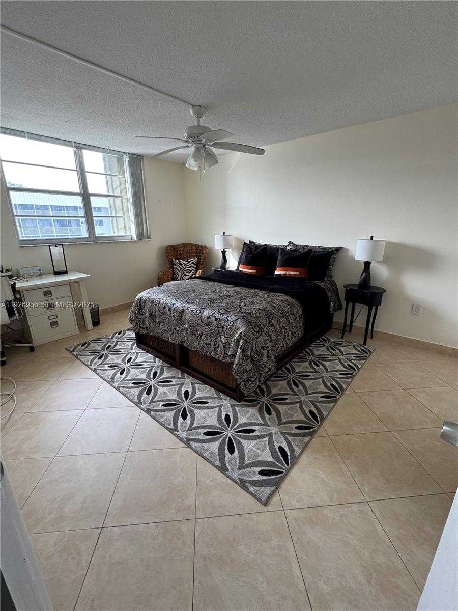 Small Image of 3750 NORTH EAST 170TH ST #302, North Miami Beach Number 13