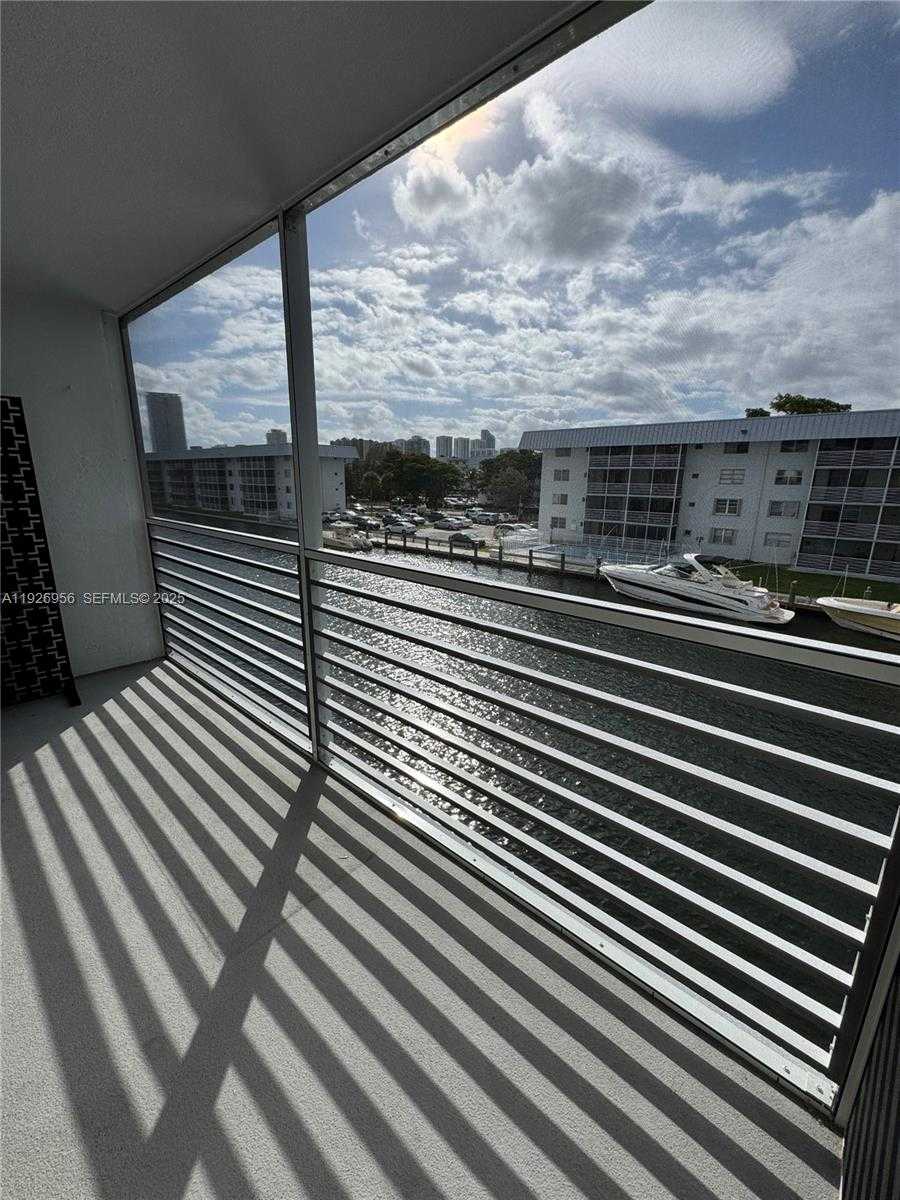 Small Image of 3750 NORTH EAST 170TH ST #302, North Miami Beach Number 3