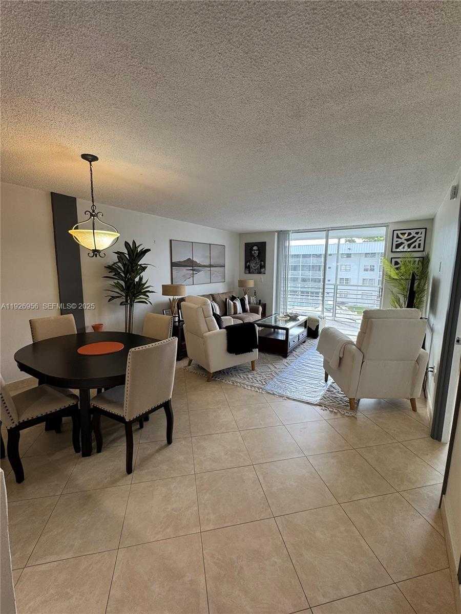 Small Image of 3750 NORTH EAST 170TH ST #302, North Miami Beach Number 6