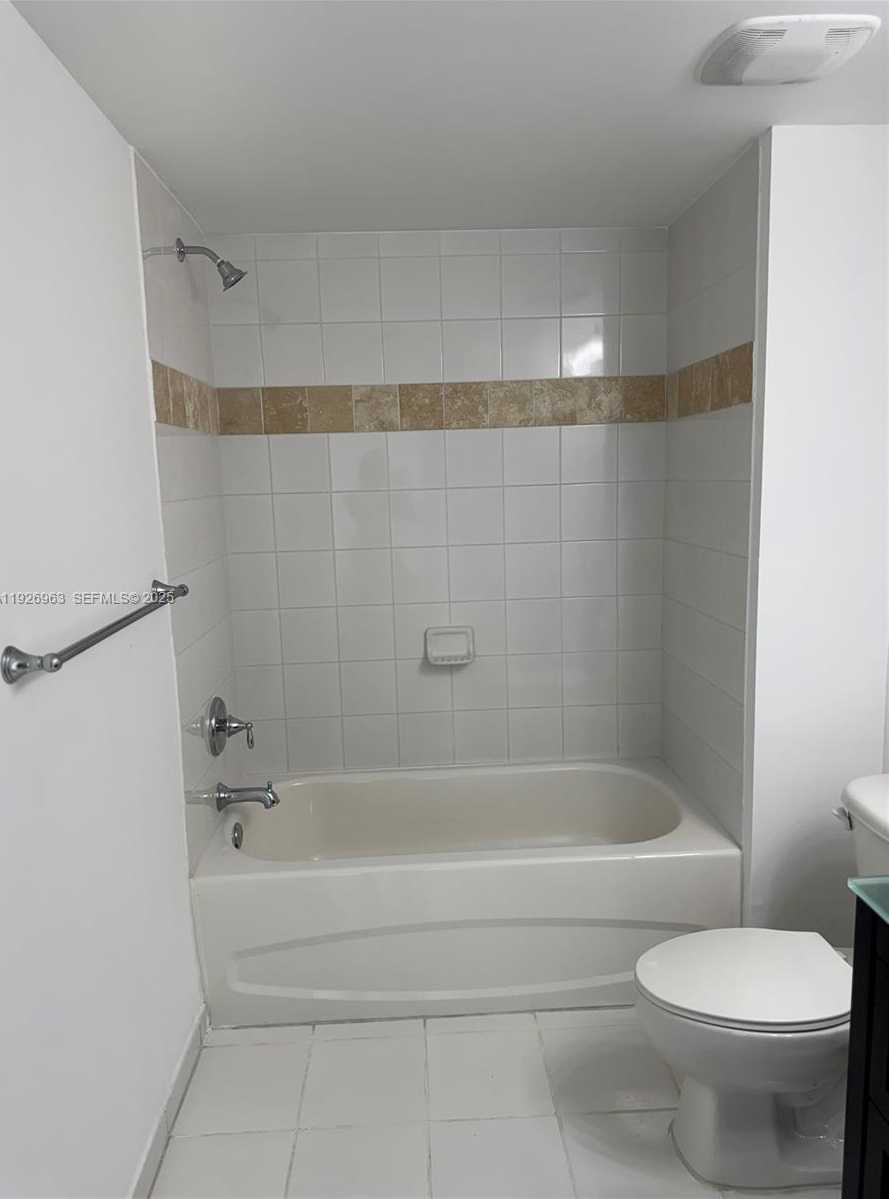 Small Image of 1861 NORTH WEST S RIVER DR #2010, Miami Number 7