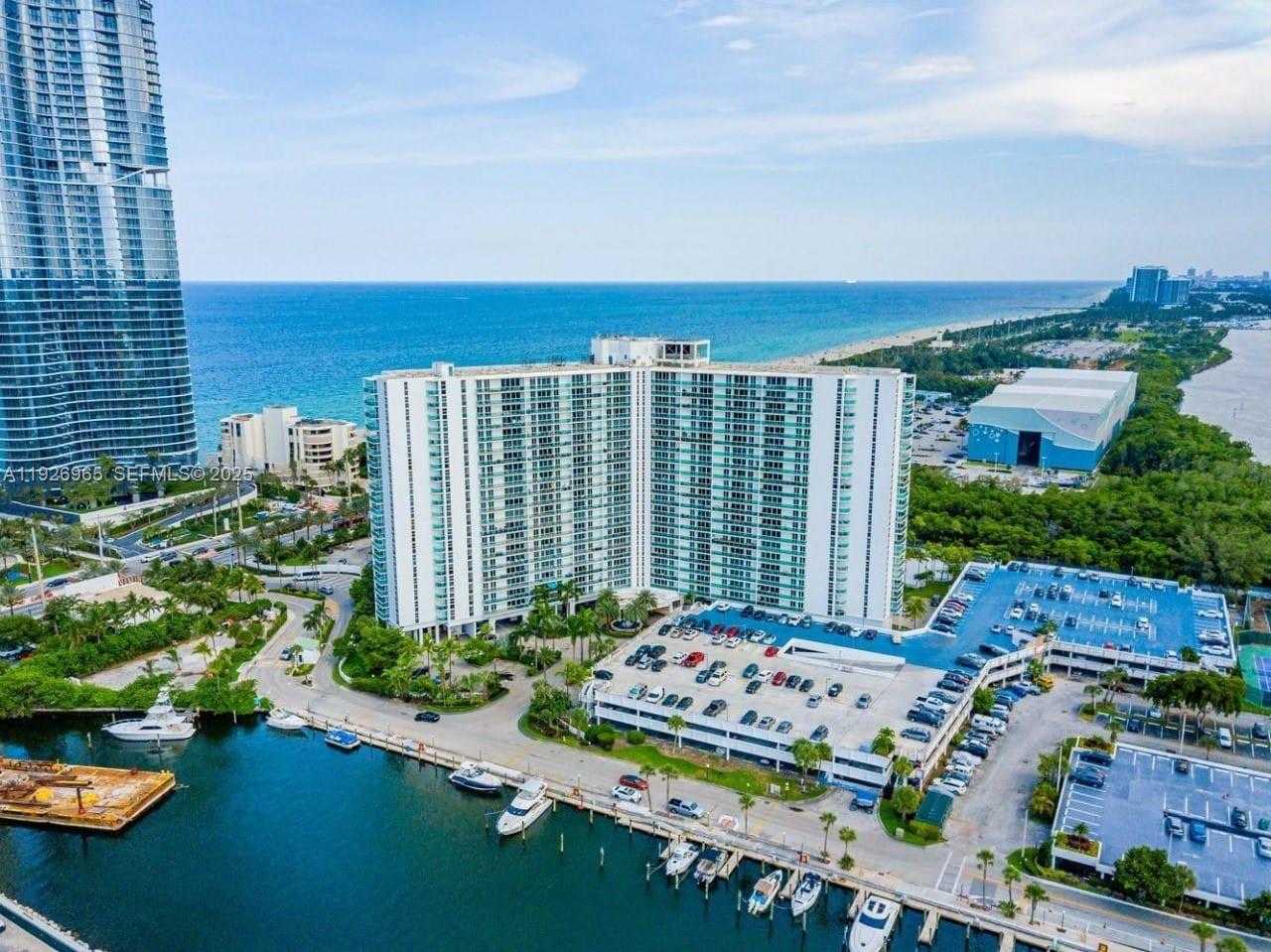 Small Image of 100 BAYVIEW DR #603, Sunny Isles Beach Number 1