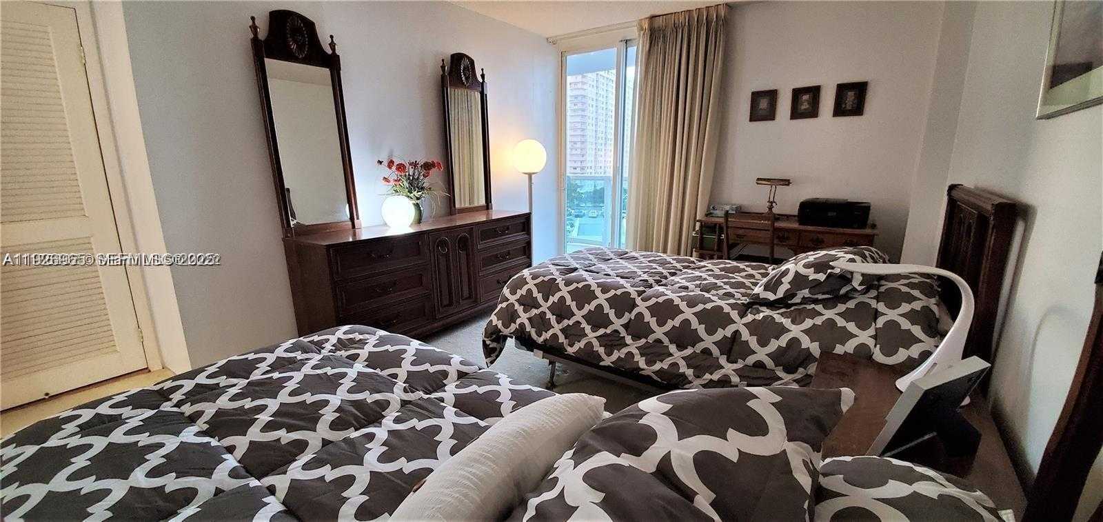 Small Image of 100 BAYVIEW DR #603, Sunny Isles Beach Number 18