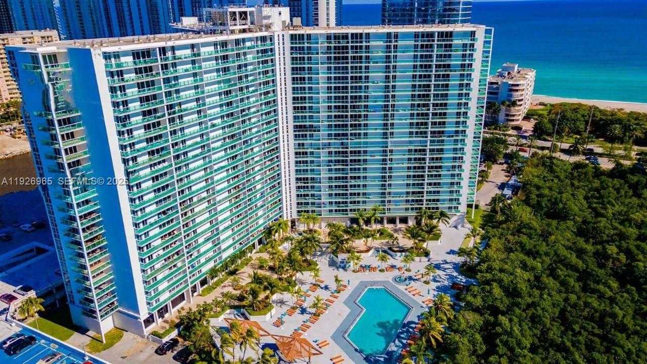 Small Image of 100 BAYVIEW DR #603, Sunny Isles Beach Number 2
