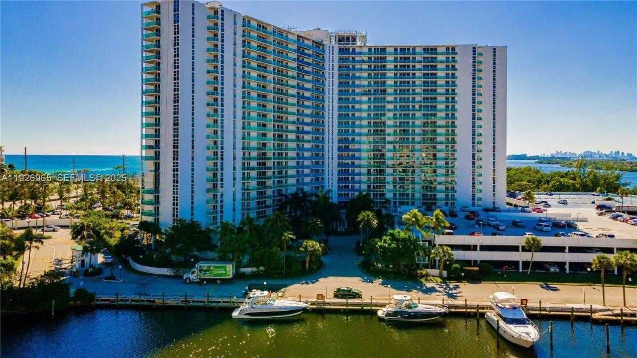 Small Image of 100 BAYVIEW DR #603, Sunny Isles Beach Number 27