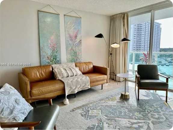 Small Image of 100 BAYVIEW DR #603, Sunny Isles Beach Number 6