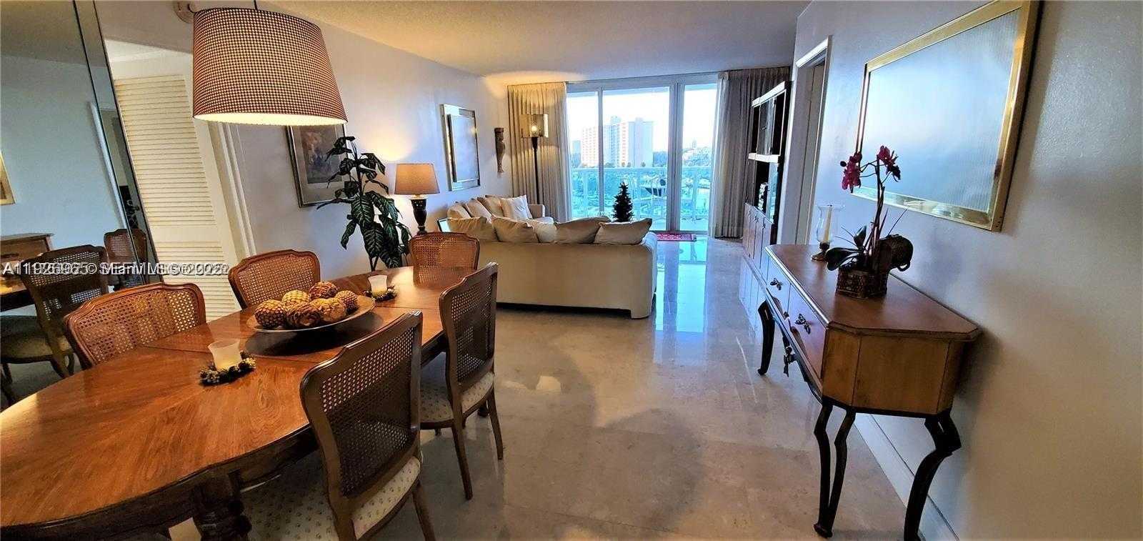 Small Image of 100 BAYVIEW DR #603, Sunny Isles Beach Number 8