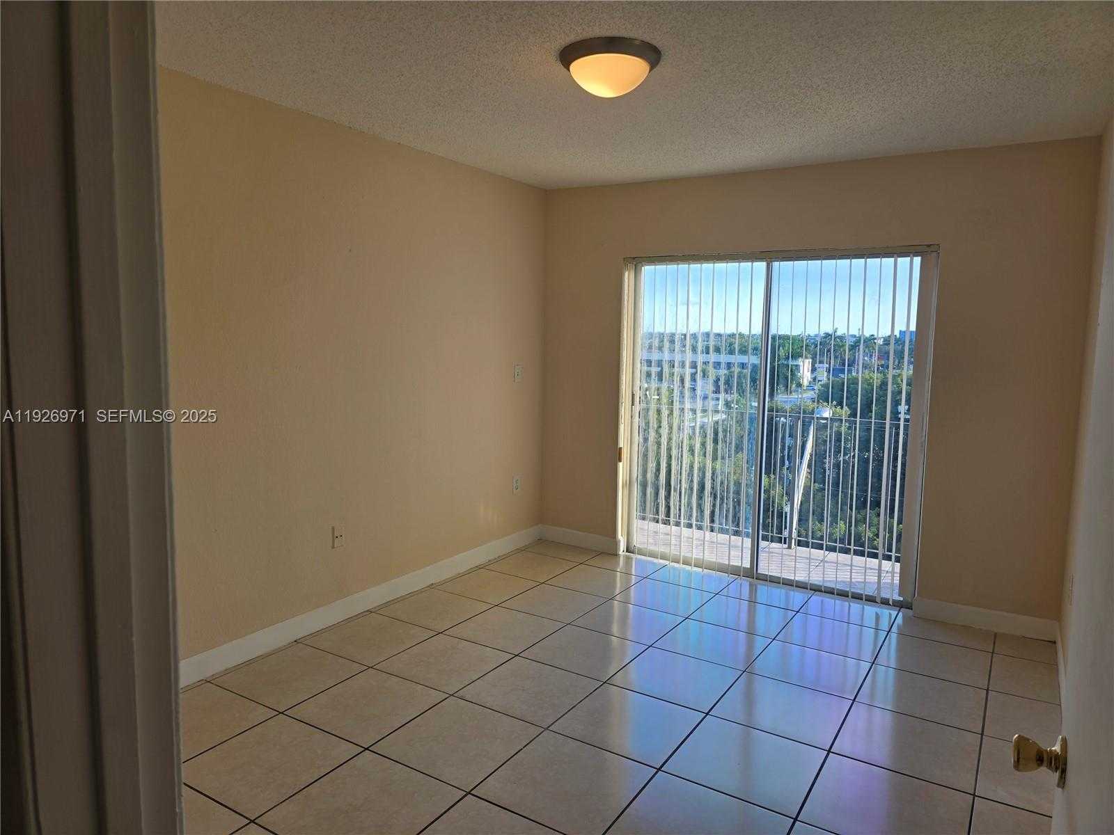 Small Image of 4400 WEST 16TH AVE #630, Hialeah Number 21