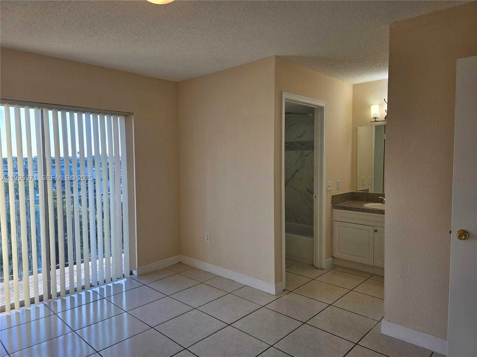 Small Image of 4400 WEST 16TH AVE #630, Hialeah Number 23