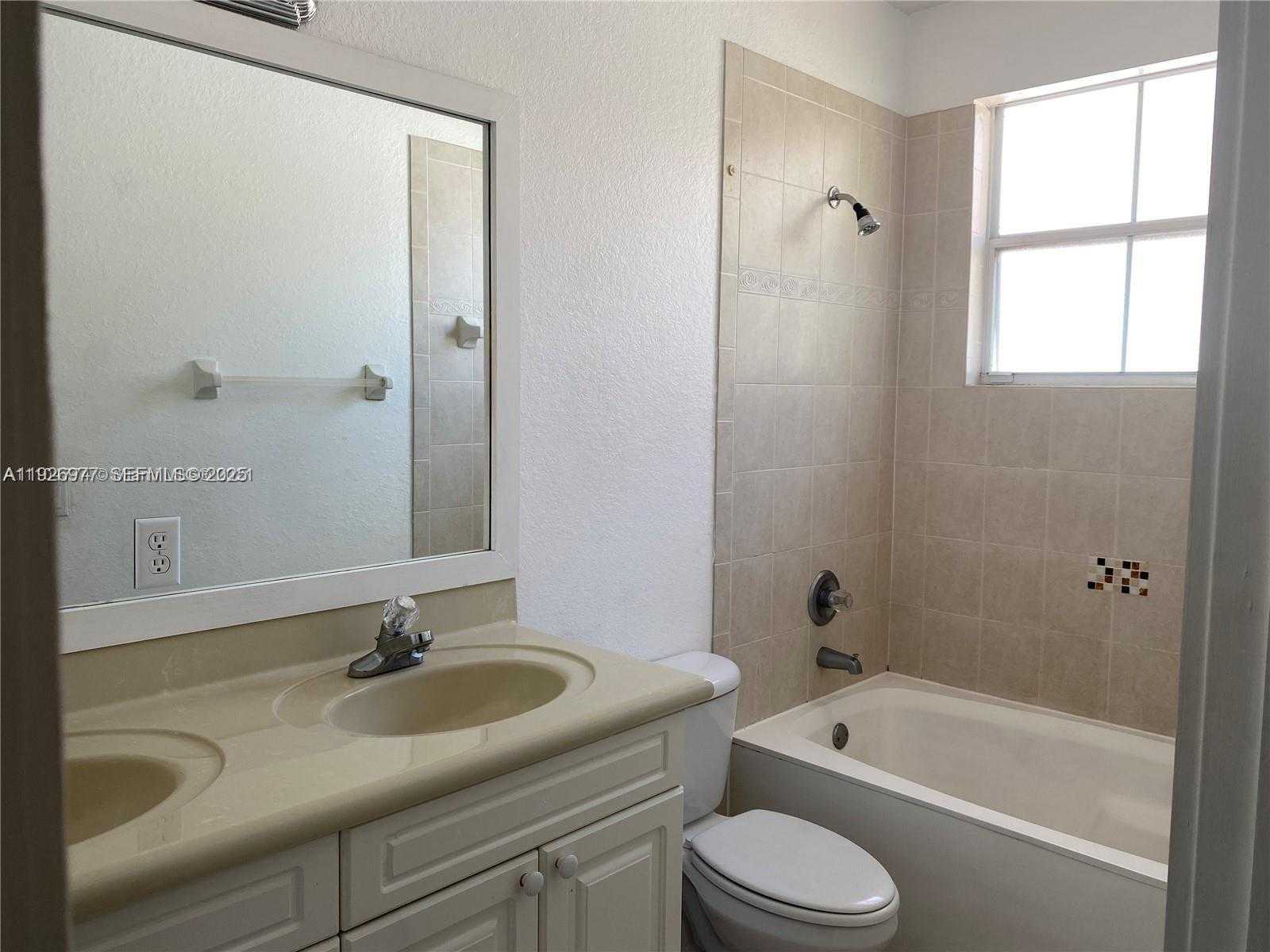 Small Image of 5630 NORTH WEST 107 AVE #1617, Doral Number 7
