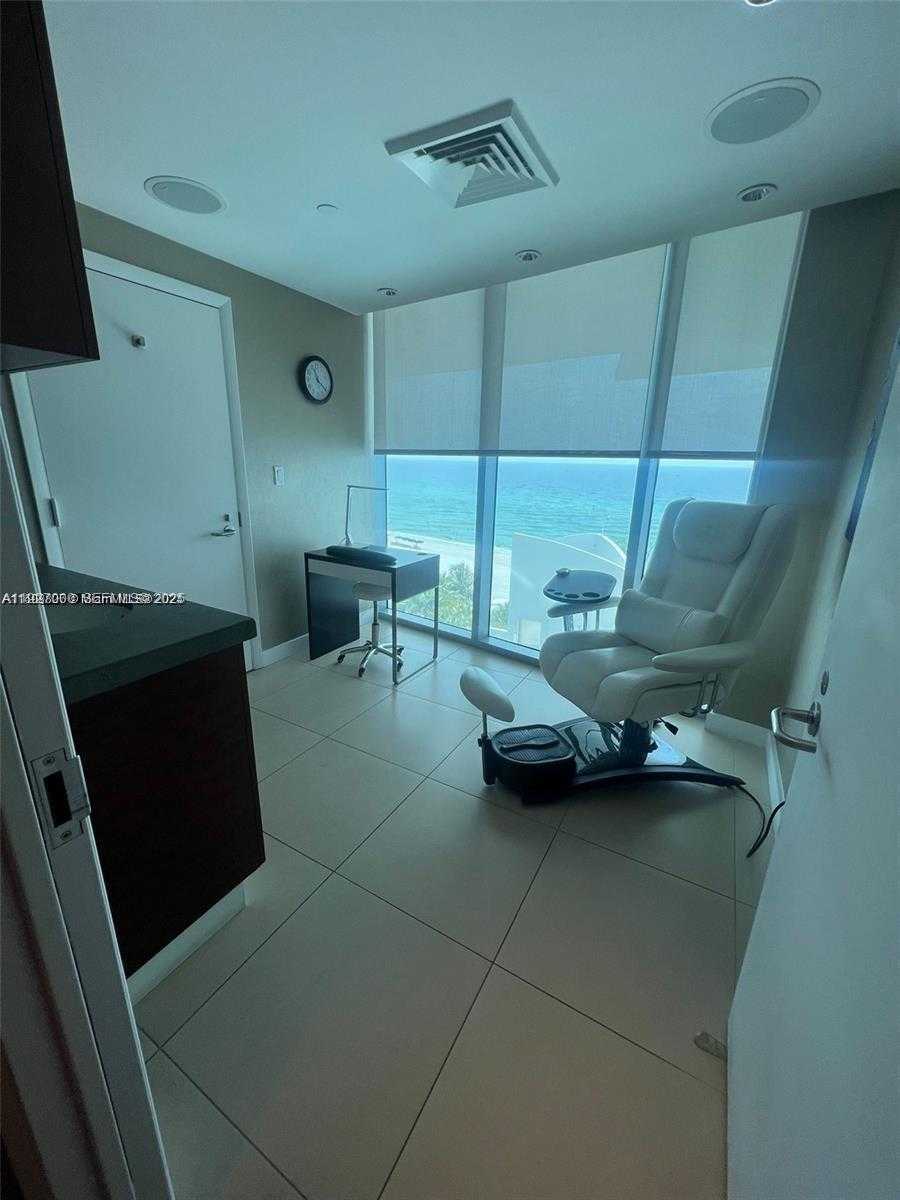 Small Image of 17001 COLLINS AVE #1006, Sunny Isles Beach Number 15