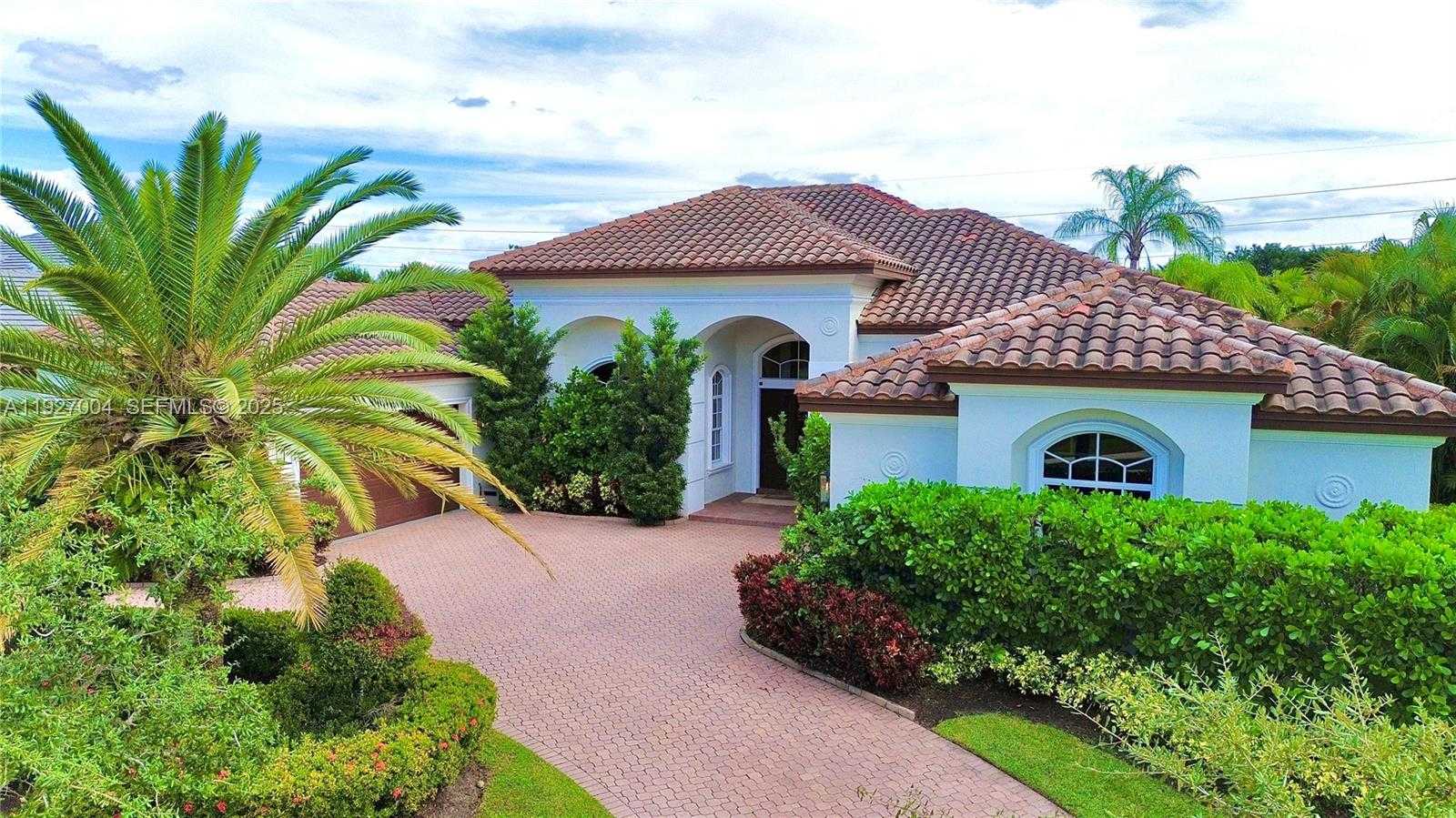 Small Image of 19038 PARK RIDGE ST, Weston Number 4