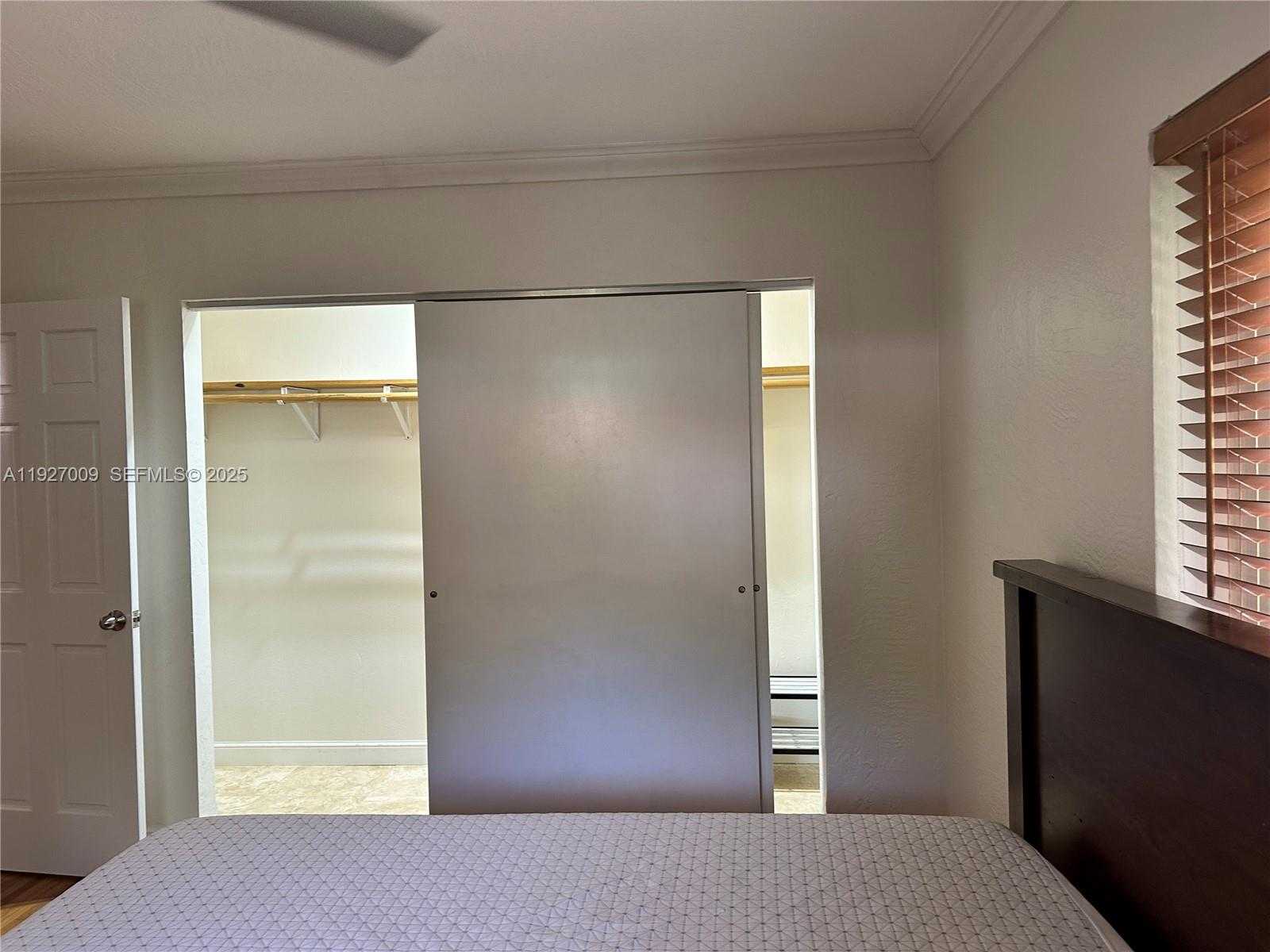 Small Image of 203 NORTH EAST 86TH ST, El Portal Number 16