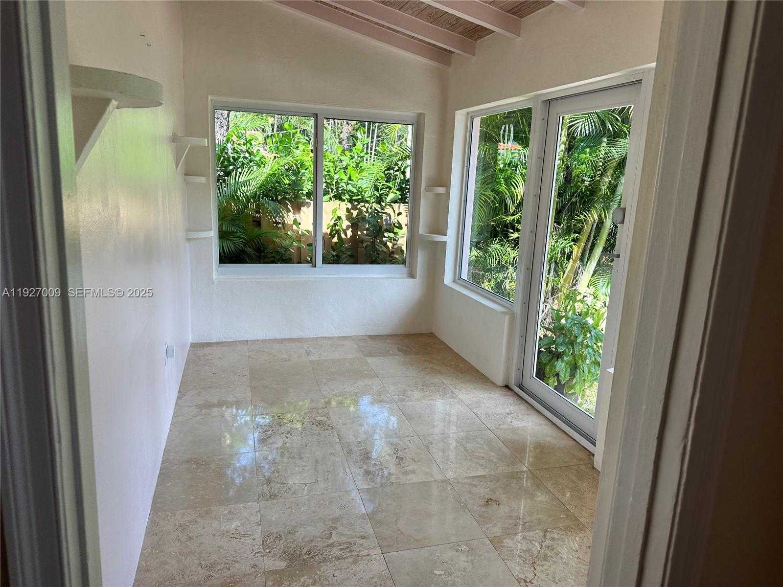 Small Image of 203 NORTH EAST 86TH ST, El Portal Number 2